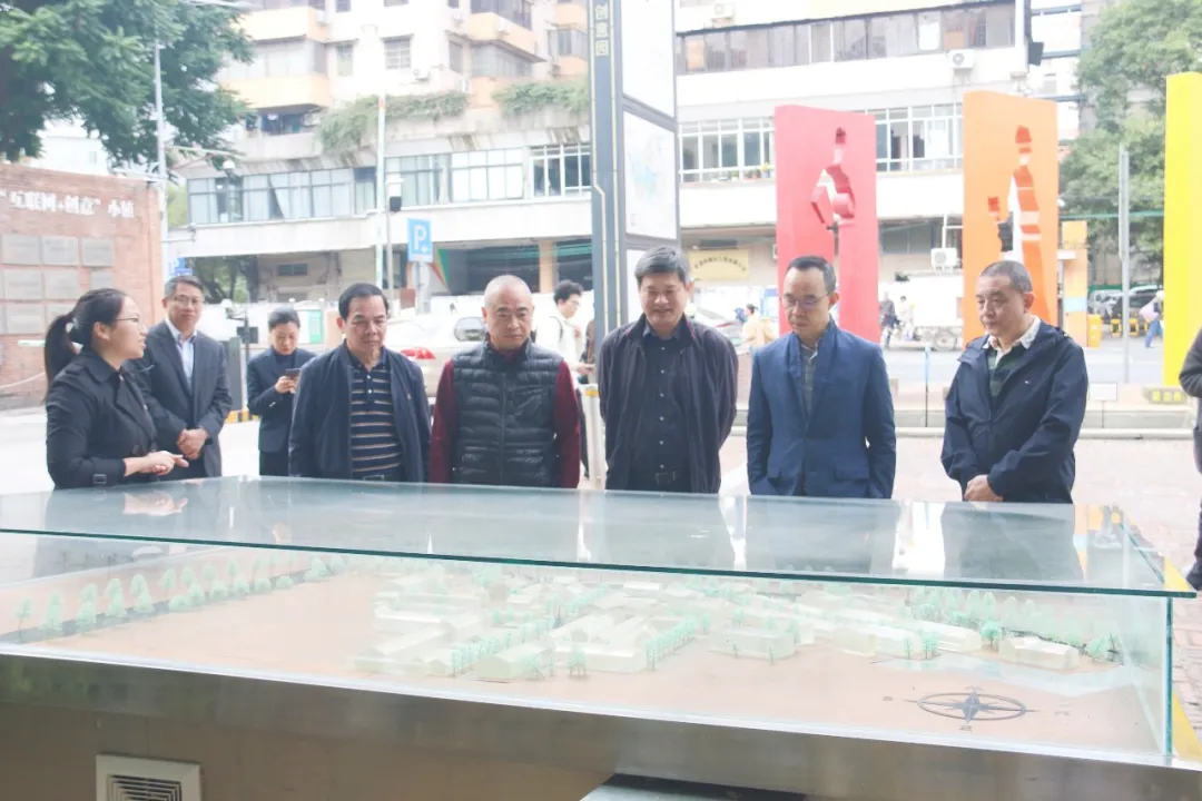 公司動態 | 廣州輕工集團外部董事一行赴新仕誠公司開展專題調研